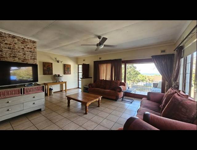 4 BEDROOM FREESTANDING FOR SALE IN SCOTTBURGH SOUTH
